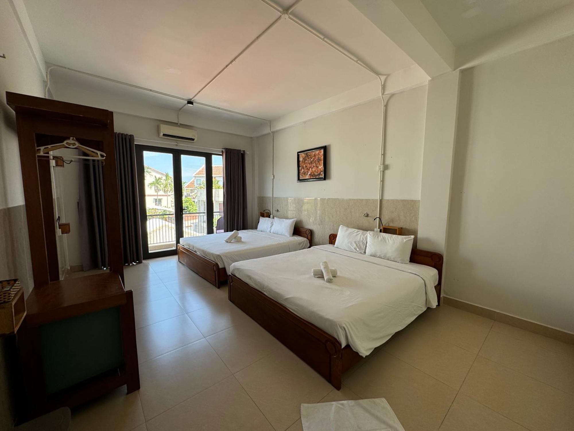 Bed Station Hostel & Pool Bar Hoi An " Former Sunflower" Dış mekan fotoğraf