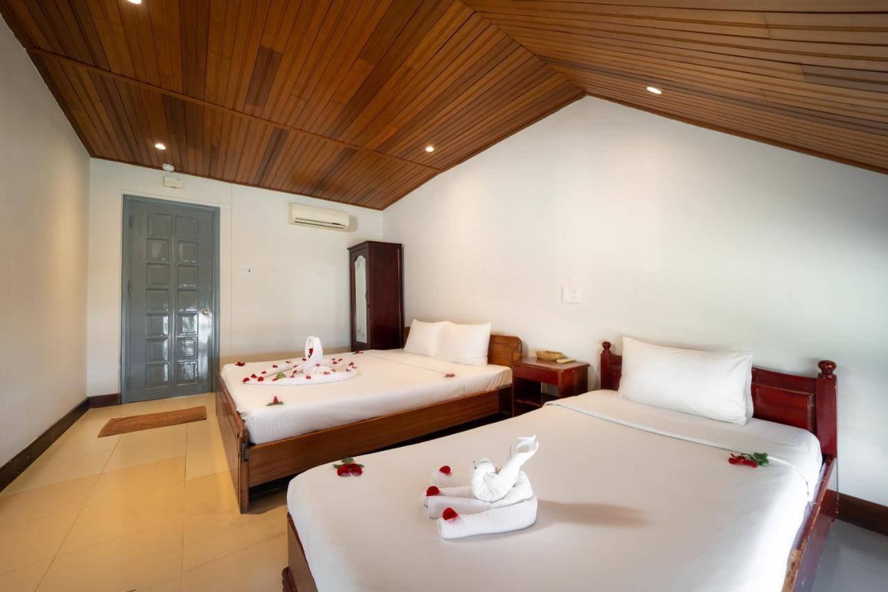 Bed Station Hostel & Pool Bar Hoi An " Former Sunflower" Dış mekan fotoğraf