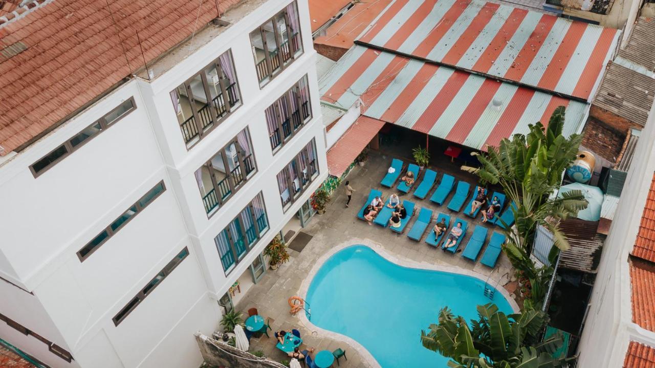 Bed Station Hostel & Pool Bar Hoi An " Former Sunflower" Dış mekan fotoğraf